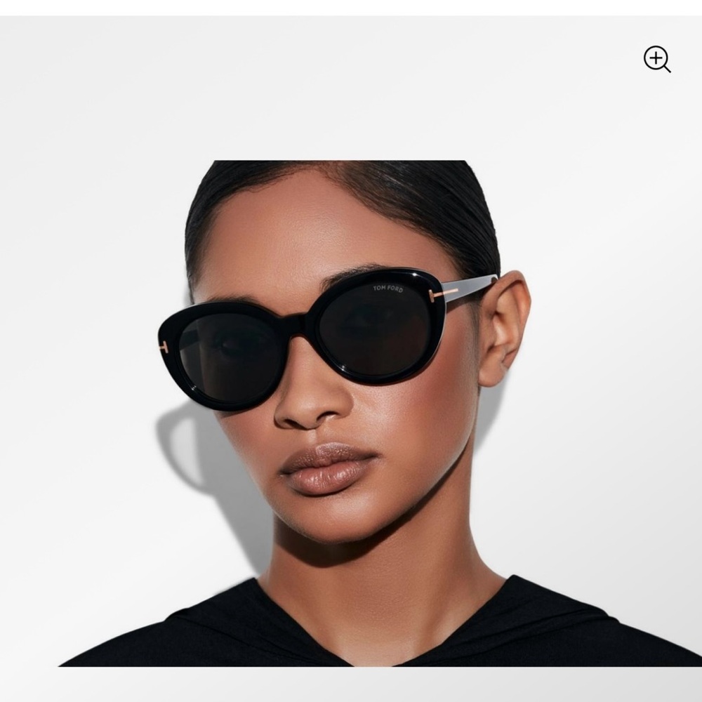 💯 authentic Tom Ford Lily Sunglasses - Black